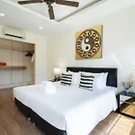 Lily 3Bbedrooms Townhouse With A Patio, Laguna Park