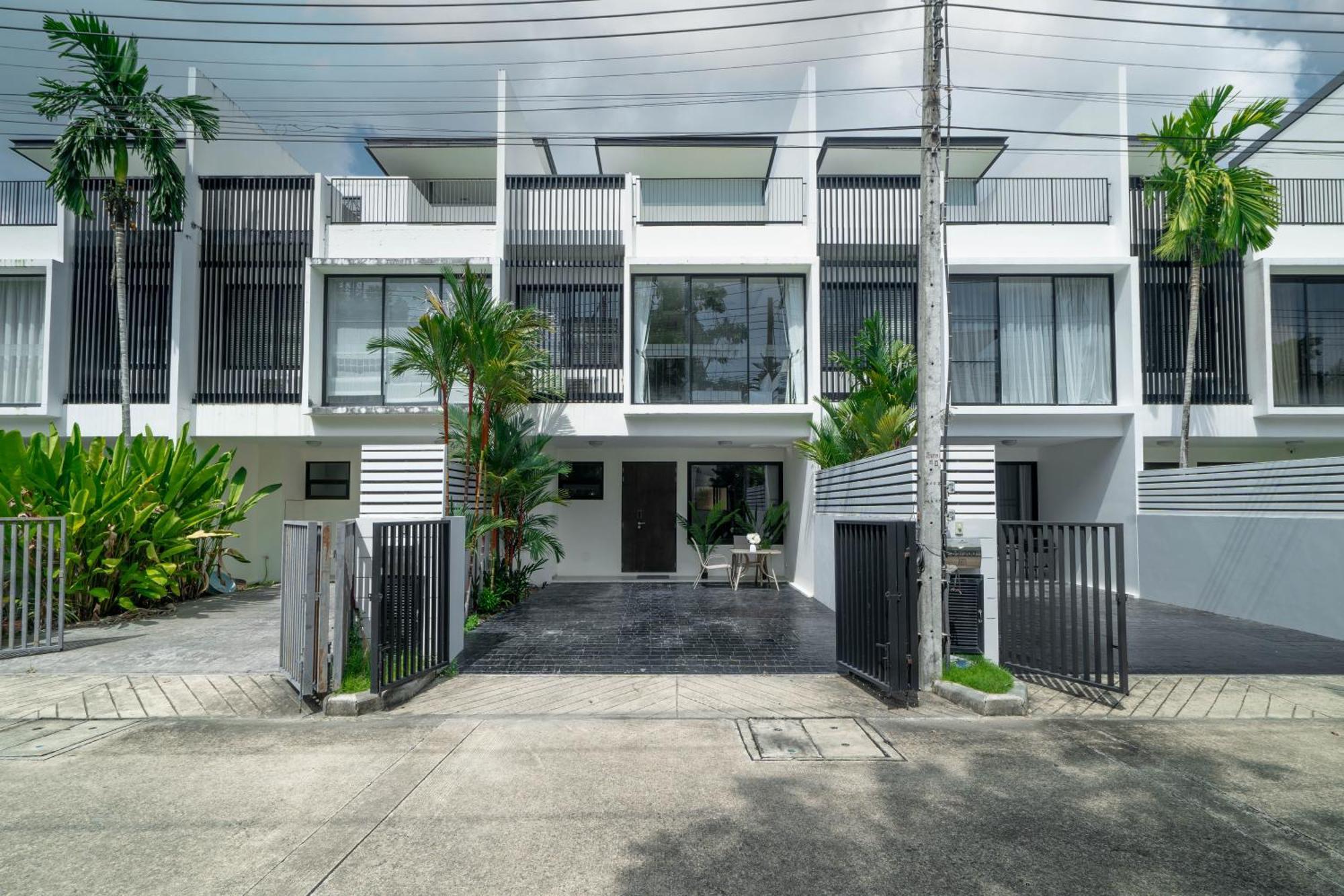 Casa vacanze Lily 3bbedrooms Townhouse With A Patio, Laguna Park *